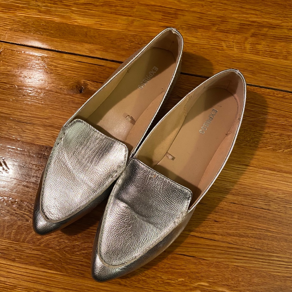 Silver Express Flats